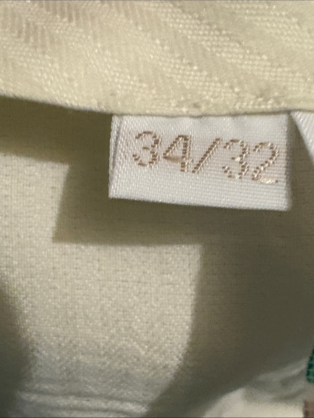 Perry Ellis Men's Pleated Chinos in Light Cream - Picture 7 of 12